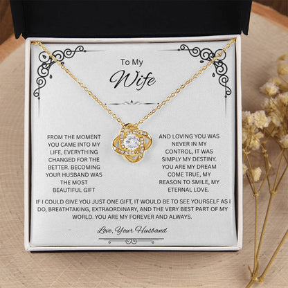 To My Wife, The Queen of My Heart - Love Knot Necklace